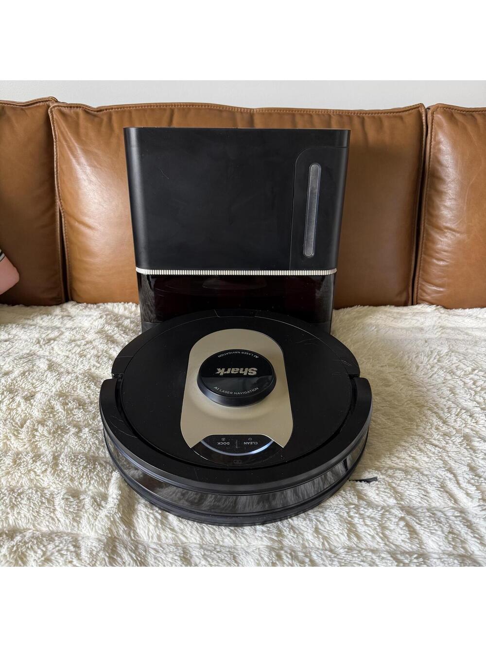 Shark AV2510AXUS T3 AI Ultra Robotic Vacuum Cleaner & Self-Empty Charging Base